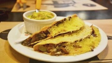 Exquisito, um bar com muita história latina e opções veganas exquisito