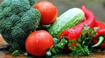 Como a alimentação saudável contribui para uma pele bonita? alimentação saudável